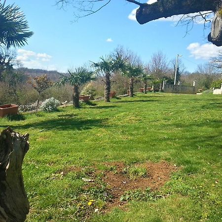 Villa Lara Karojba Quarto foto