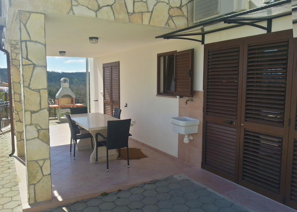 Villa Lara Karojba Quarto foto